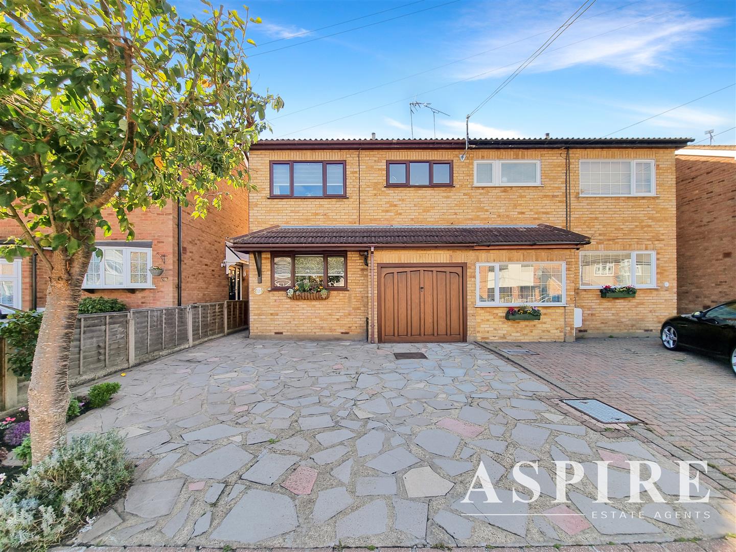 Aspire Estate Agents Benfleet & Rayleigh Property Sales Detailed